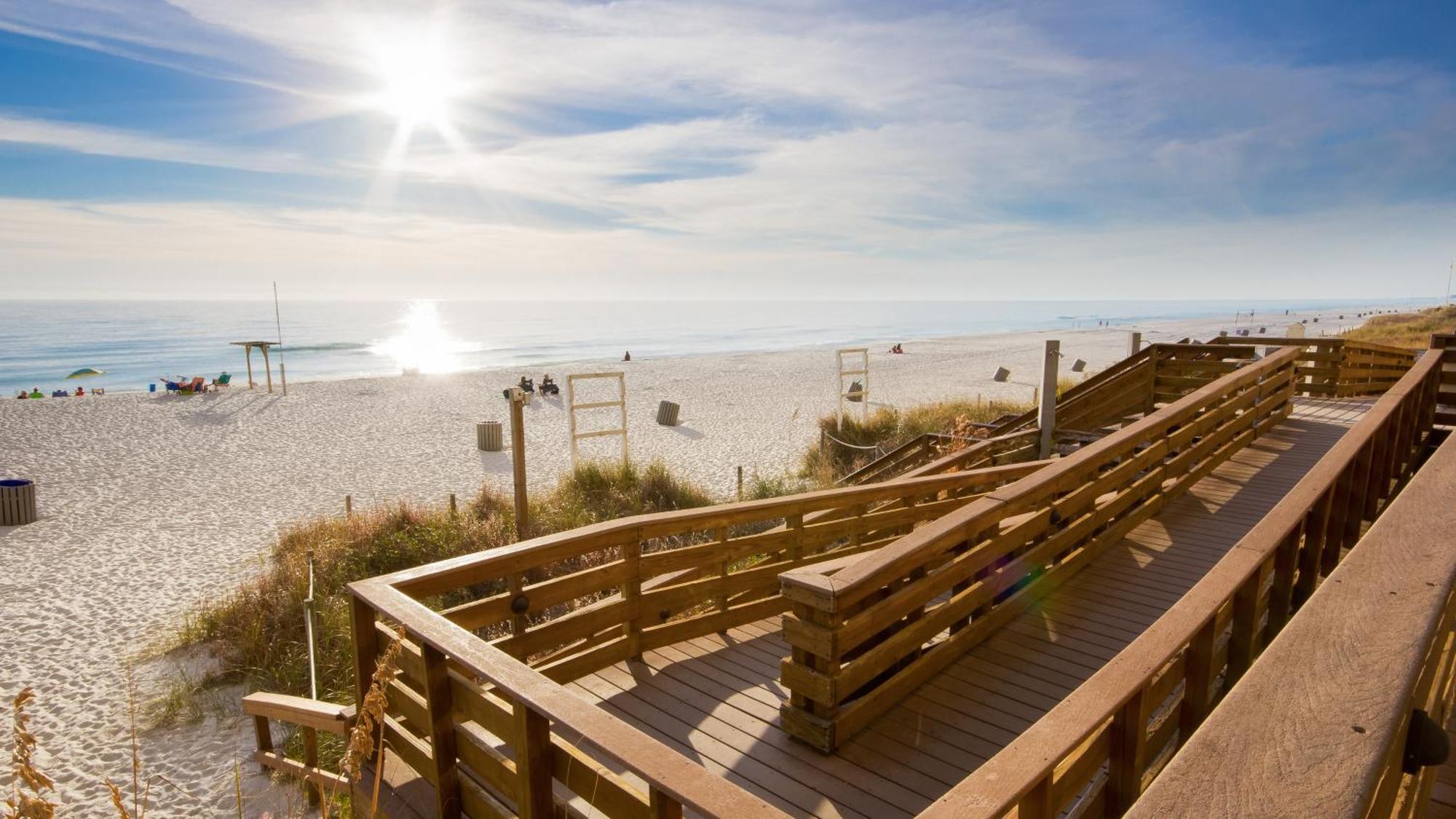 Tidewater Escape: 1Br/2Ba Beachfront Condo, Sleeps 6, Gulf Views & Comfort! 파나마 시티 외부 사진